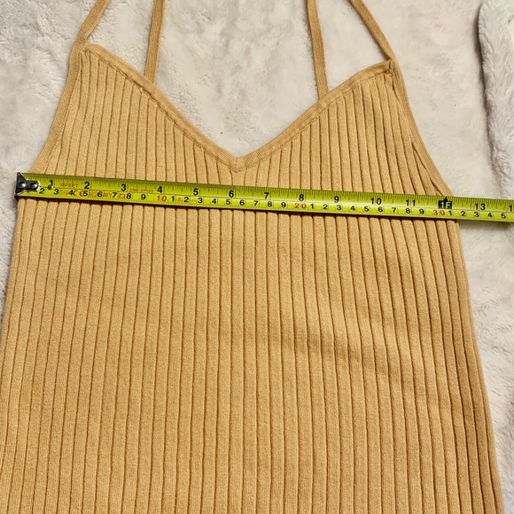 Kendall & Kylie Crop Top Small Gold Ribbed V-Neck Rayon Nylon Thin Straps EUC - Picture 10 of 12